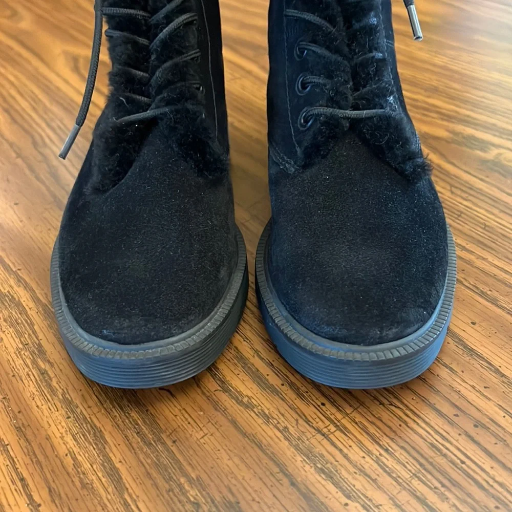 Water Repellent Shearling Fur Vince Hayes 2 Lace-up Hiker Boots Size 6.